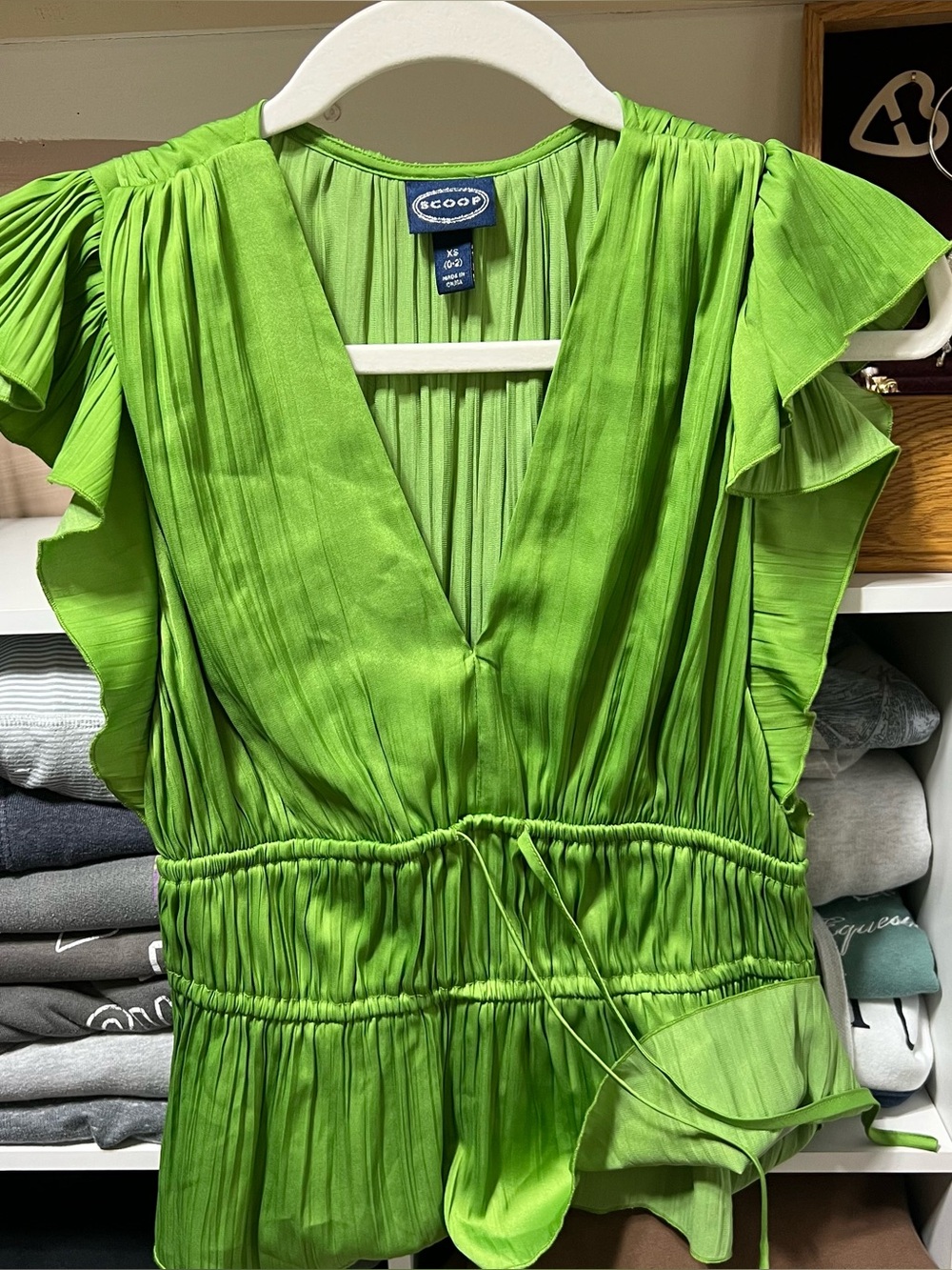 Y2K scoop sinched sarin green top